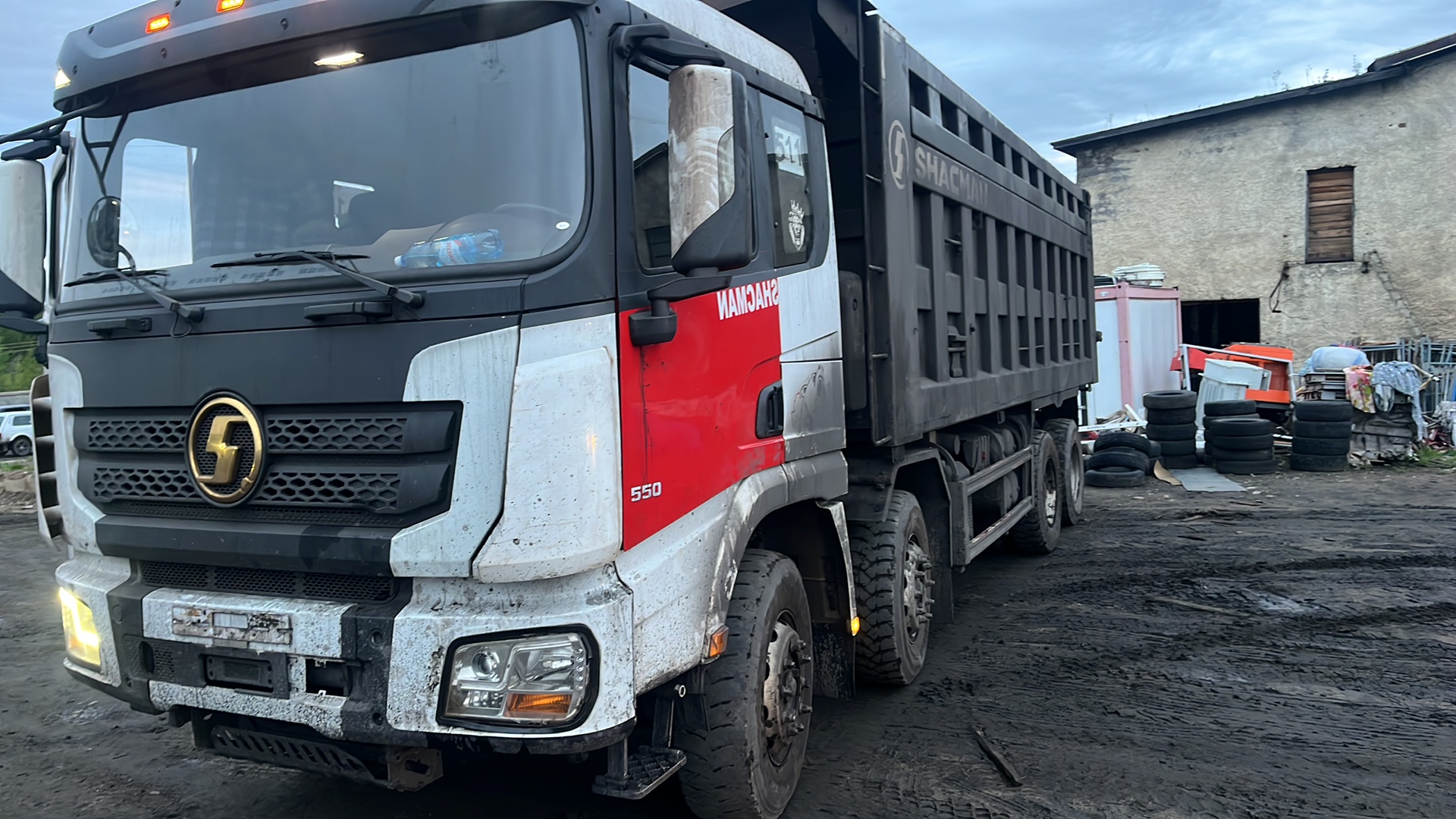 Самосвал Shacman SX331863366