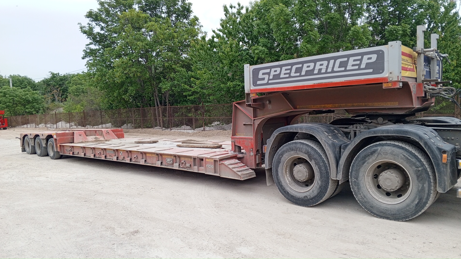 Полуприцеп-тяжеловоз Specpricep 9942D3
