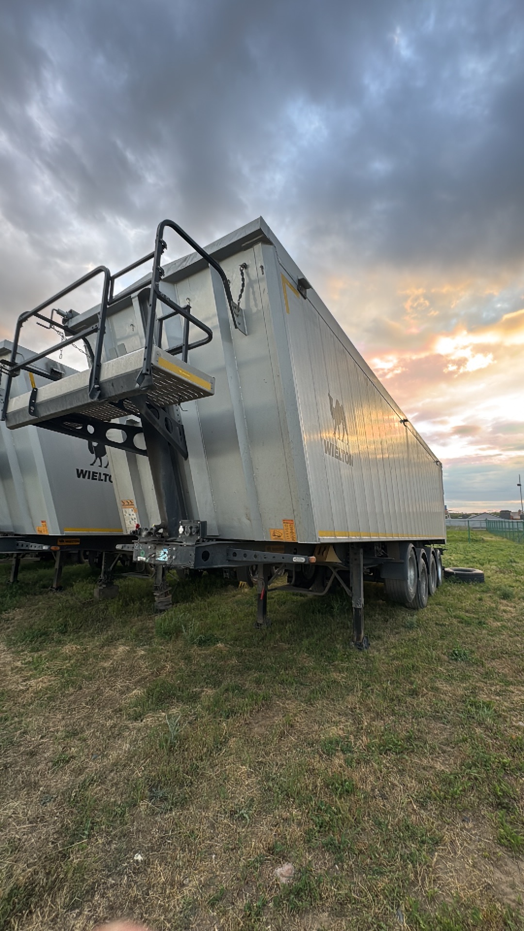 Полуприцеп-самосвал Wielton NW3A55SD