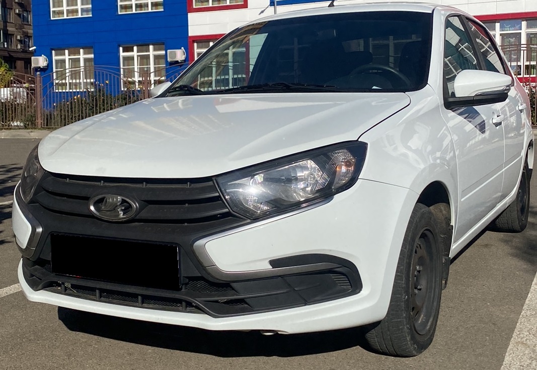 Lada Granta 1.6 MT (90 л.с.) Седан