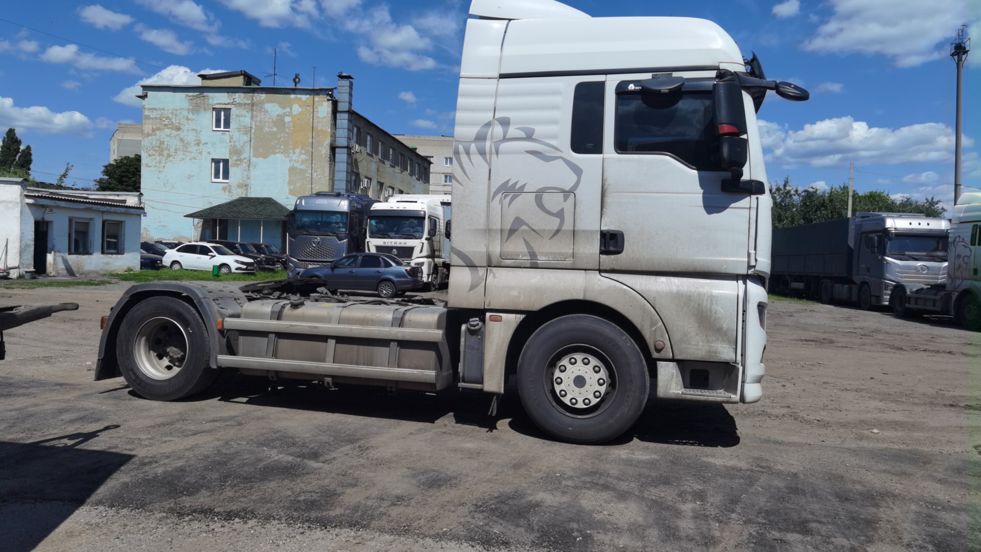 Тягач седельный SITRAK C7H MAX (ZZ4186V391HE)