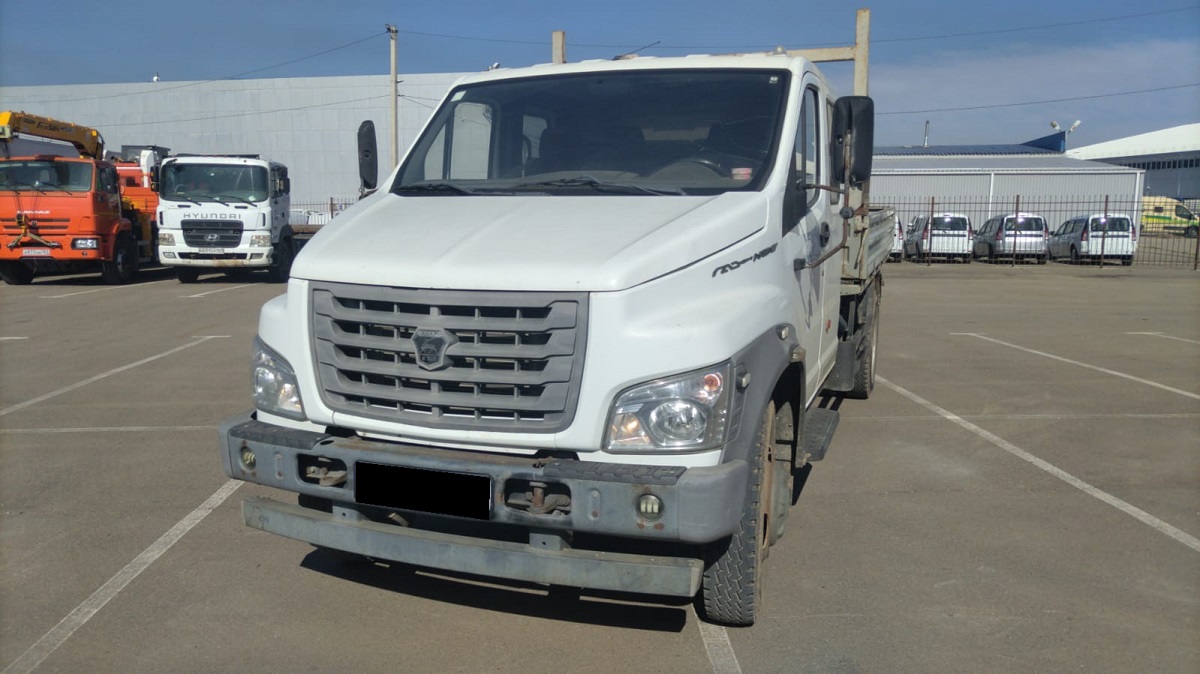 Грузовая платформа ГАЗ-C42R33