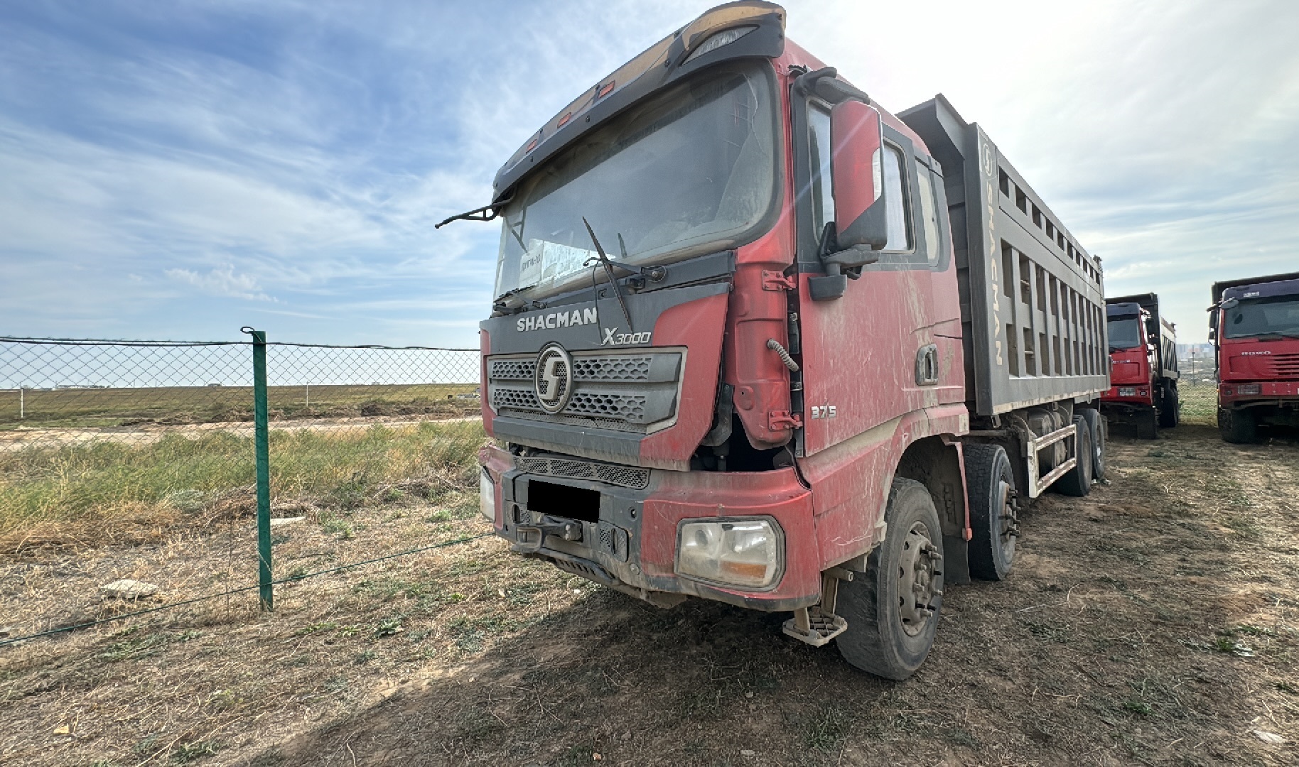 Самосвал Shacman SX33186T366