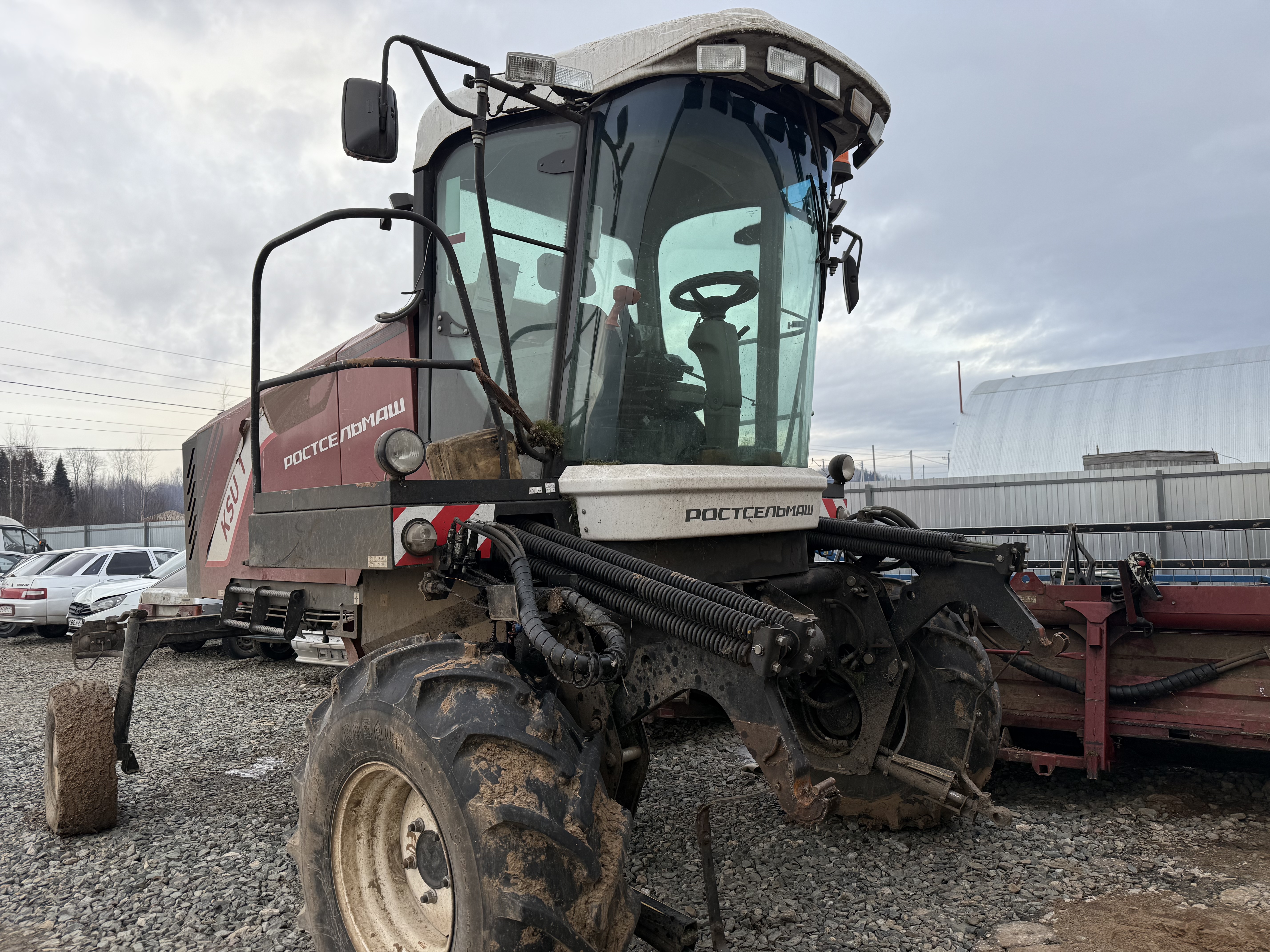 осилка самоходная универсальная Rostselmash КСУ-1 на шасси самоходное для уборочных машин (Энергосредство) ШС-150