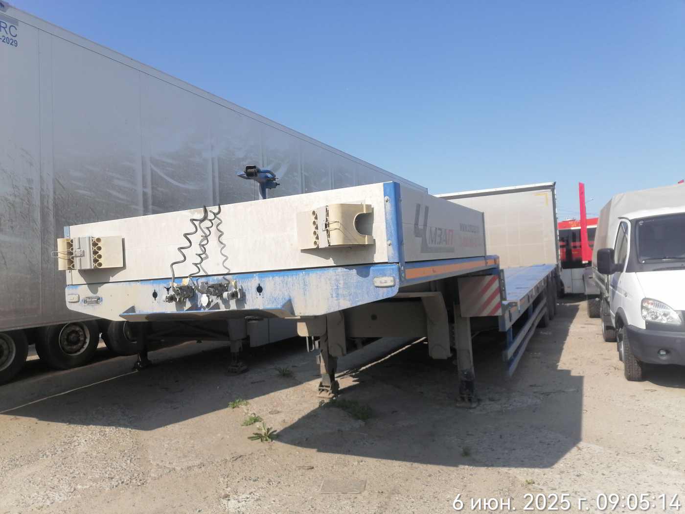 Полуприцеп-тяжеловоз ЧМЗАП-99064Н-081-ККТГ