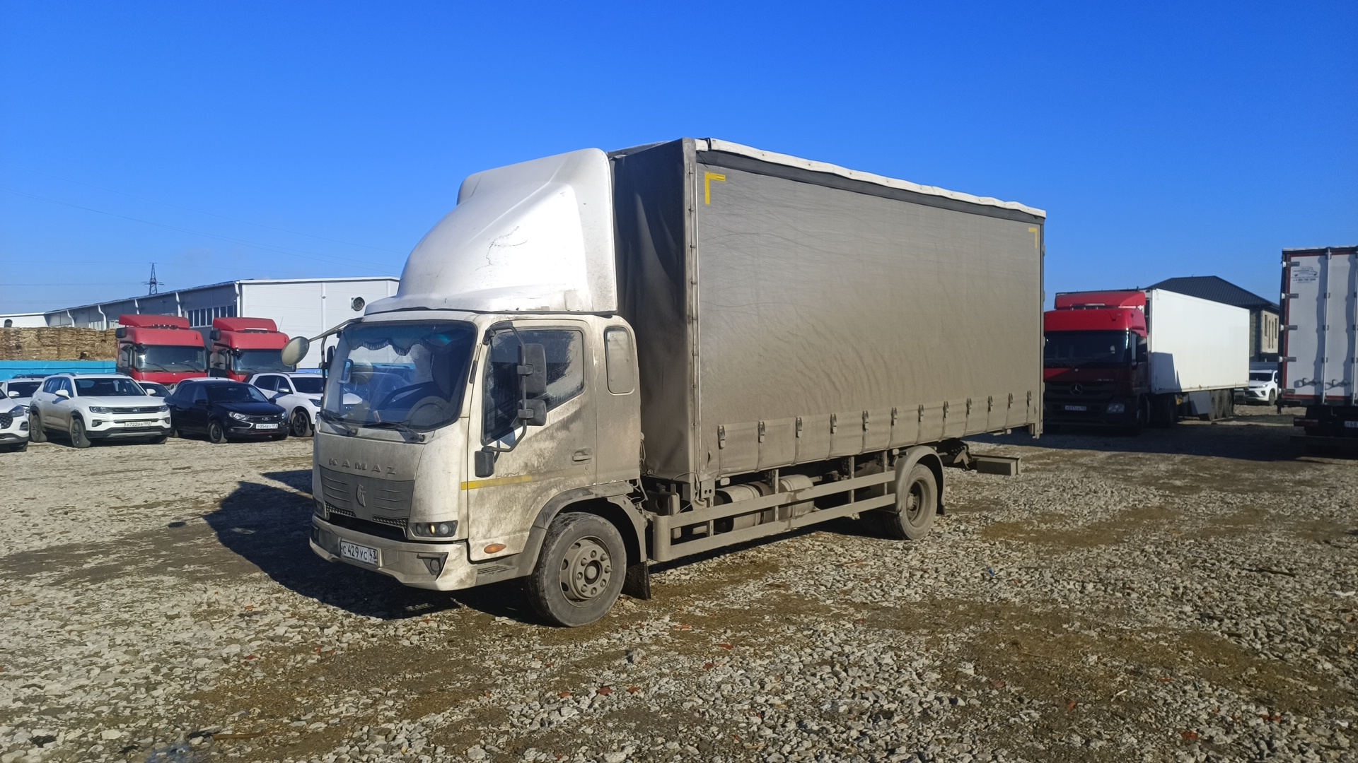 Шторно-бортовая платформа на шасси КАМАЗ Компас 43082-53511-H5