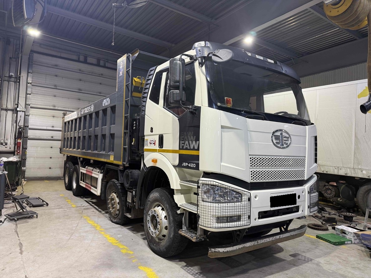 Самосвал Faw J6 CA3310P66K24T4E5