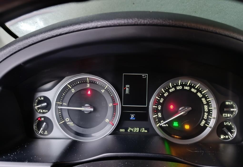Toyota Land Cruiser 200