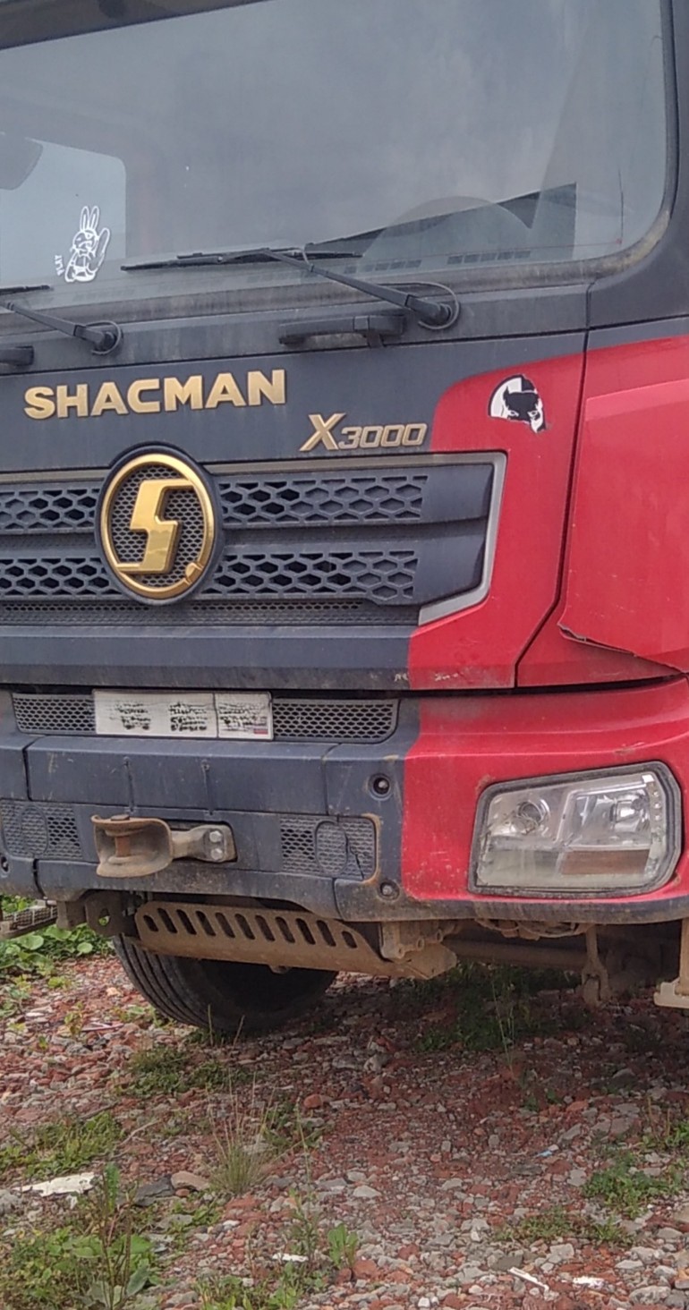 Самосвал Shacman SX33186T366