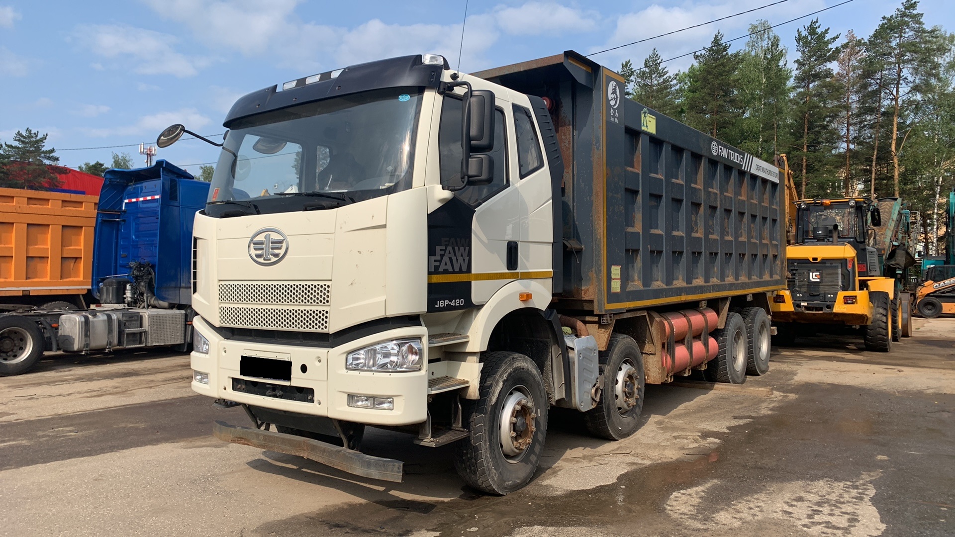 Самосвал Faw J6 