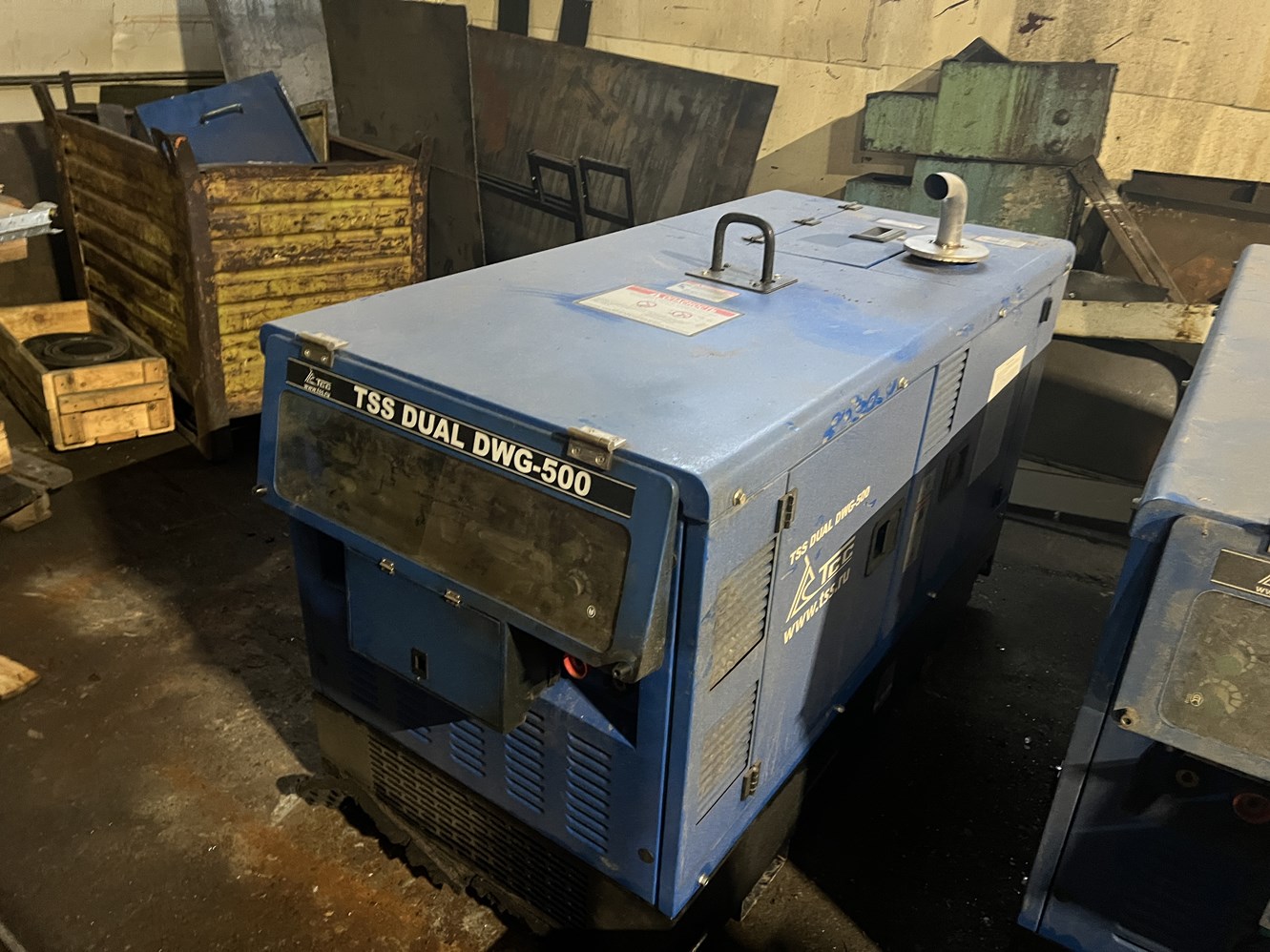 Двухпостовой дизельный сварочный генератор TSS Dual DWG-500