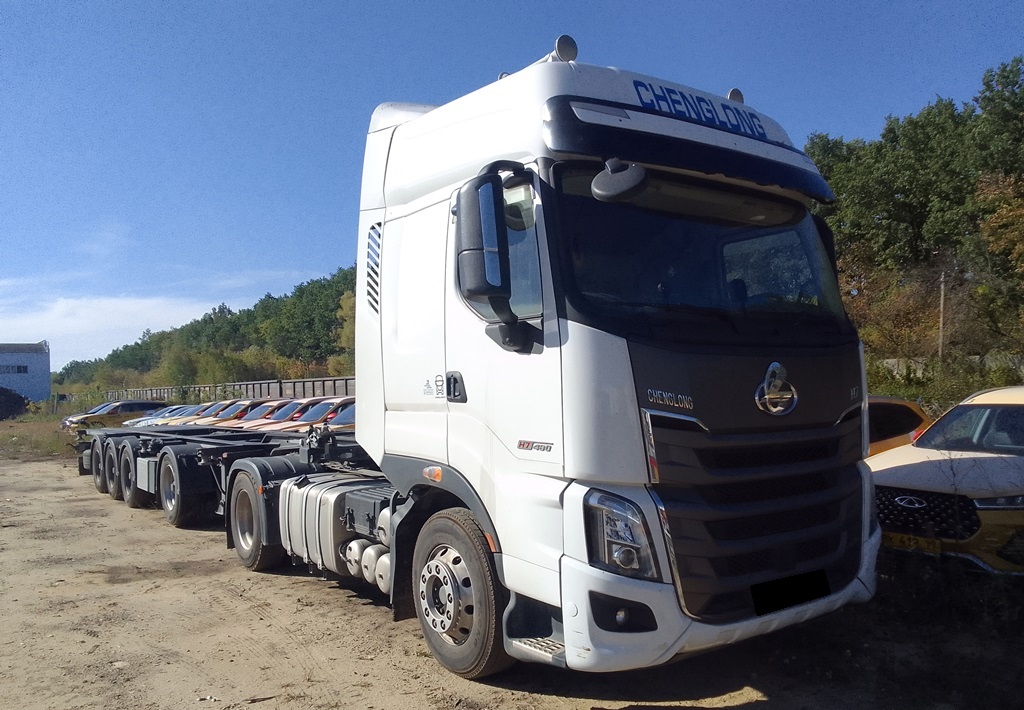 Тягач седельный Chenglong LZ4181H7AB