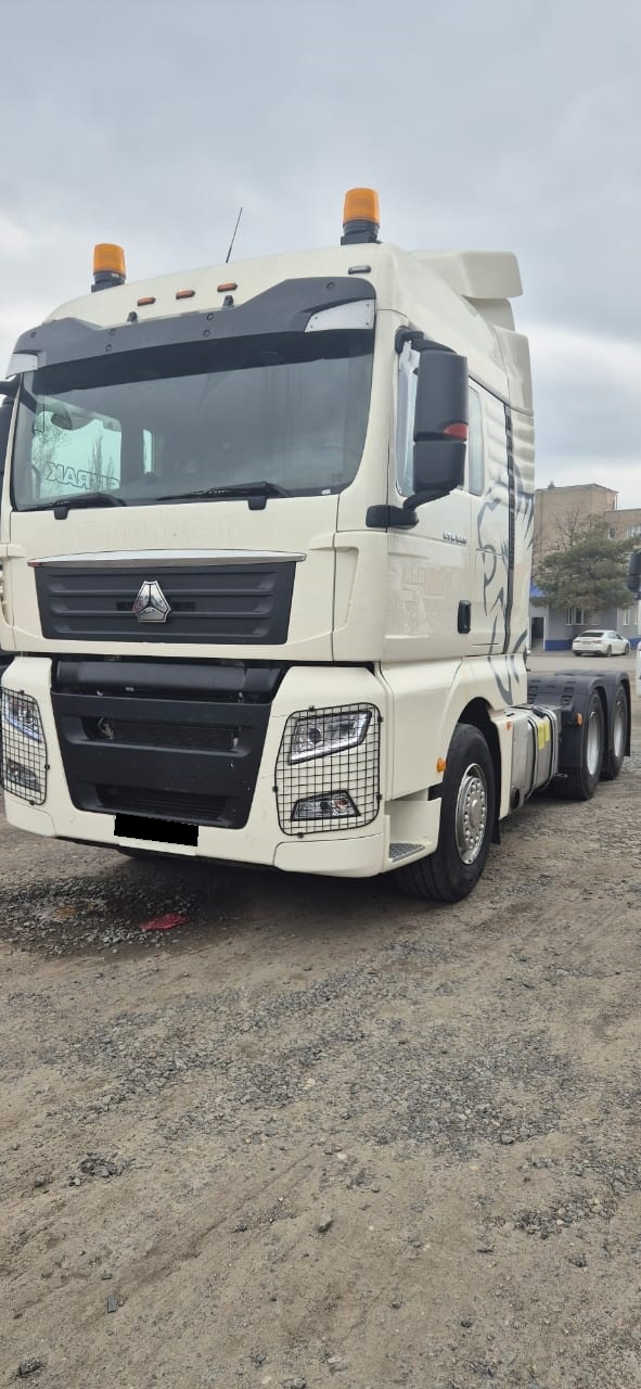 Тягач седельный Sitrak C7H ZZ4256V364HE