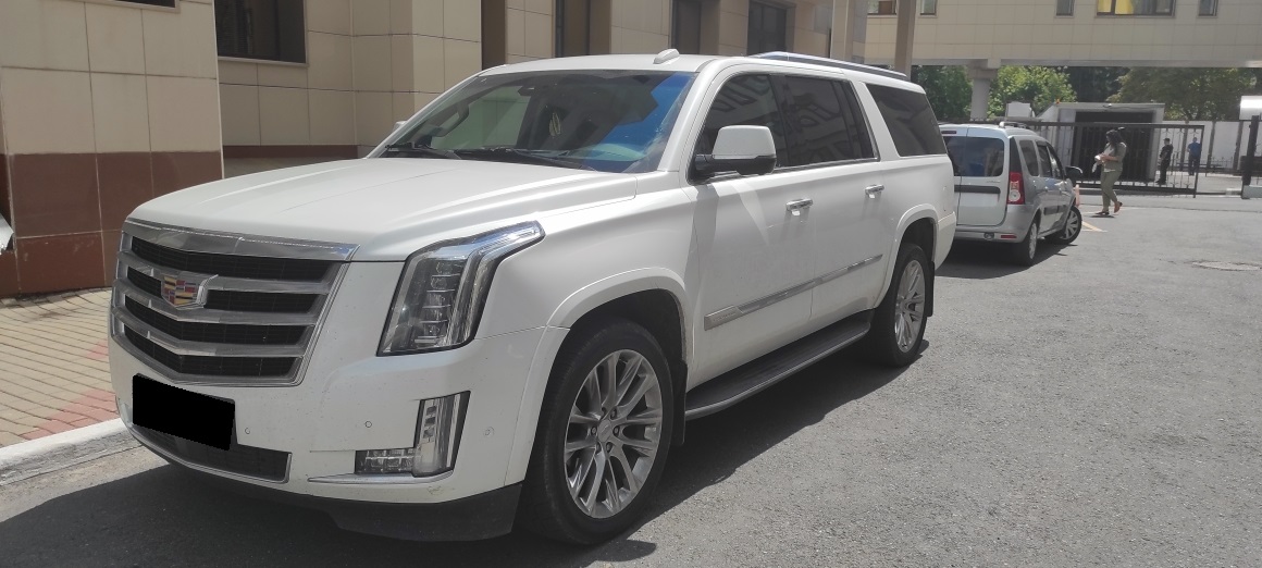 Cadillac Escalade ESV