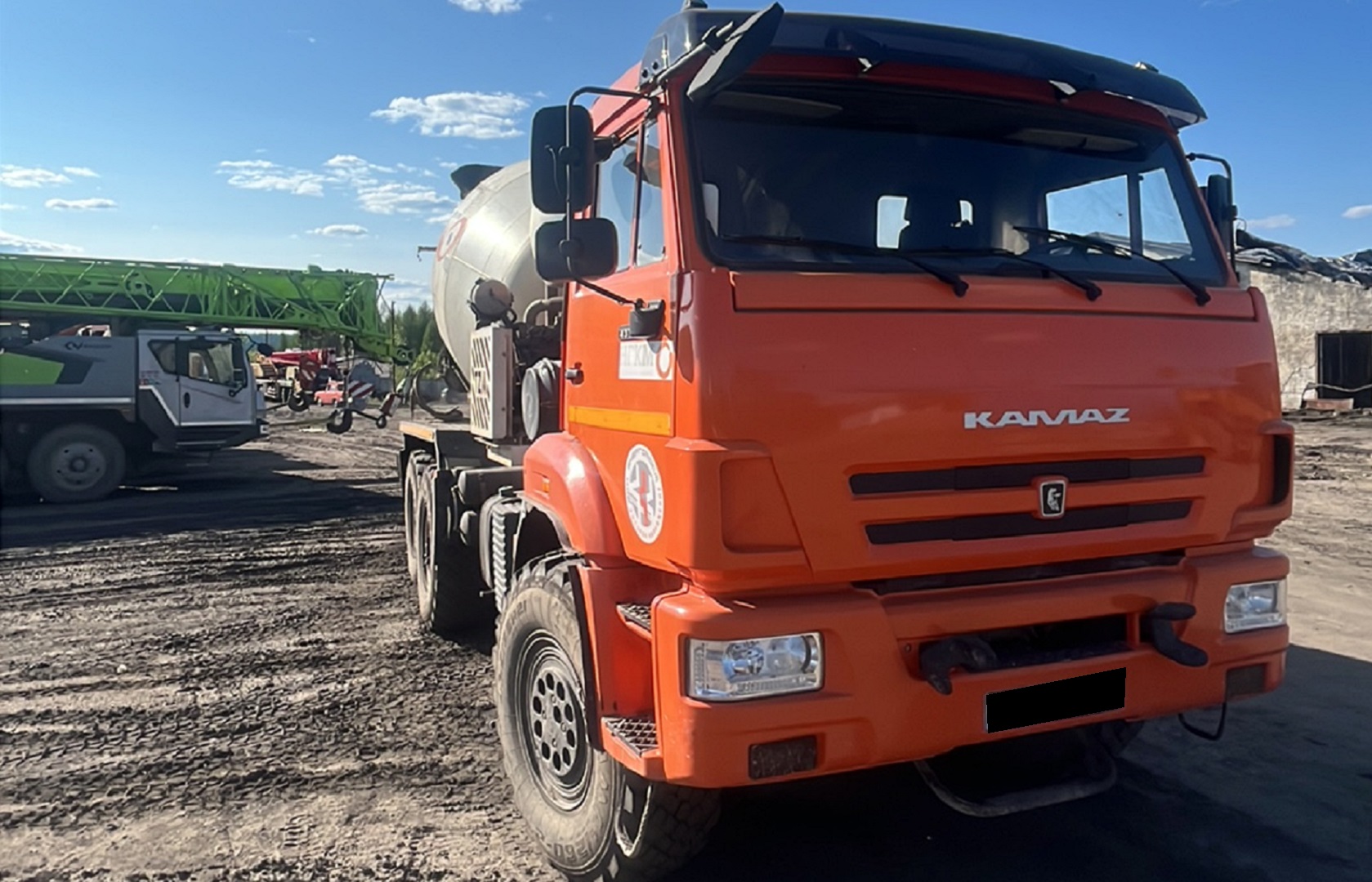 Автобетоносмеситель КАМАЗ 43118-50 (5814Т6)