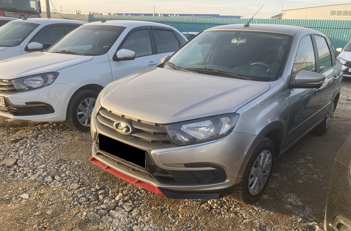 Lada Granta 1.6 MT (90 л.с.) Седан