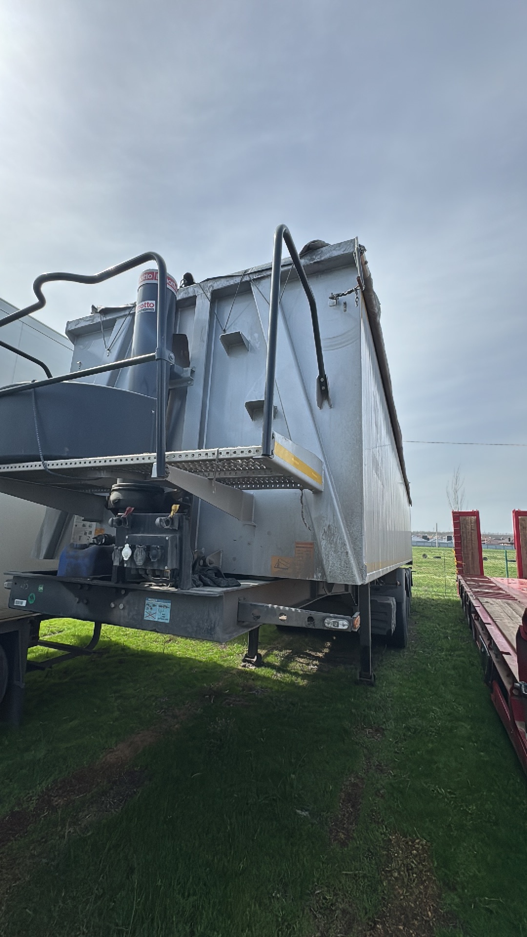 Полуприцеп-самосвал Wielton NW3A55PD