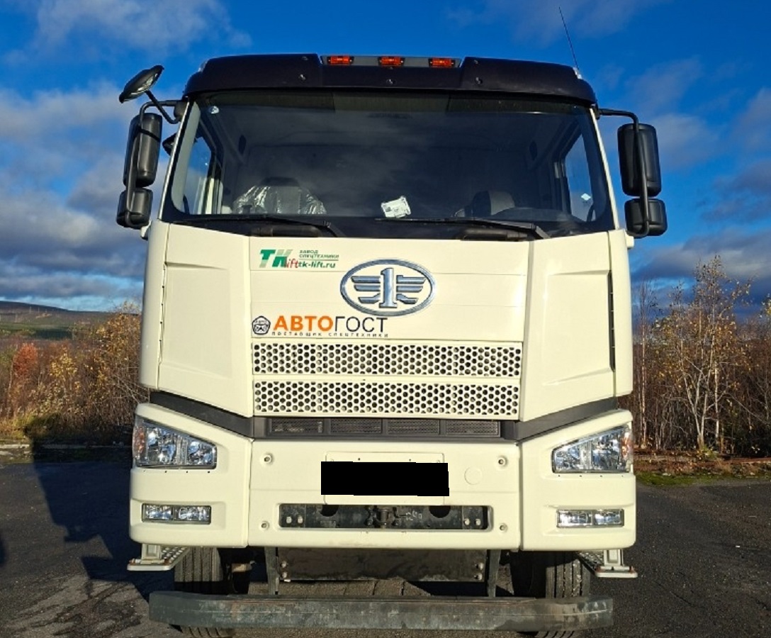 Мультилифт 7066-FA на шасси FAW с крюковым погрузчиком Велмаш ТК 7066-11