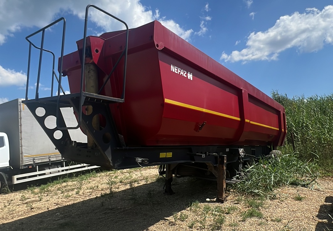 Полуприцеп-самосвал Нефаз 9509-30