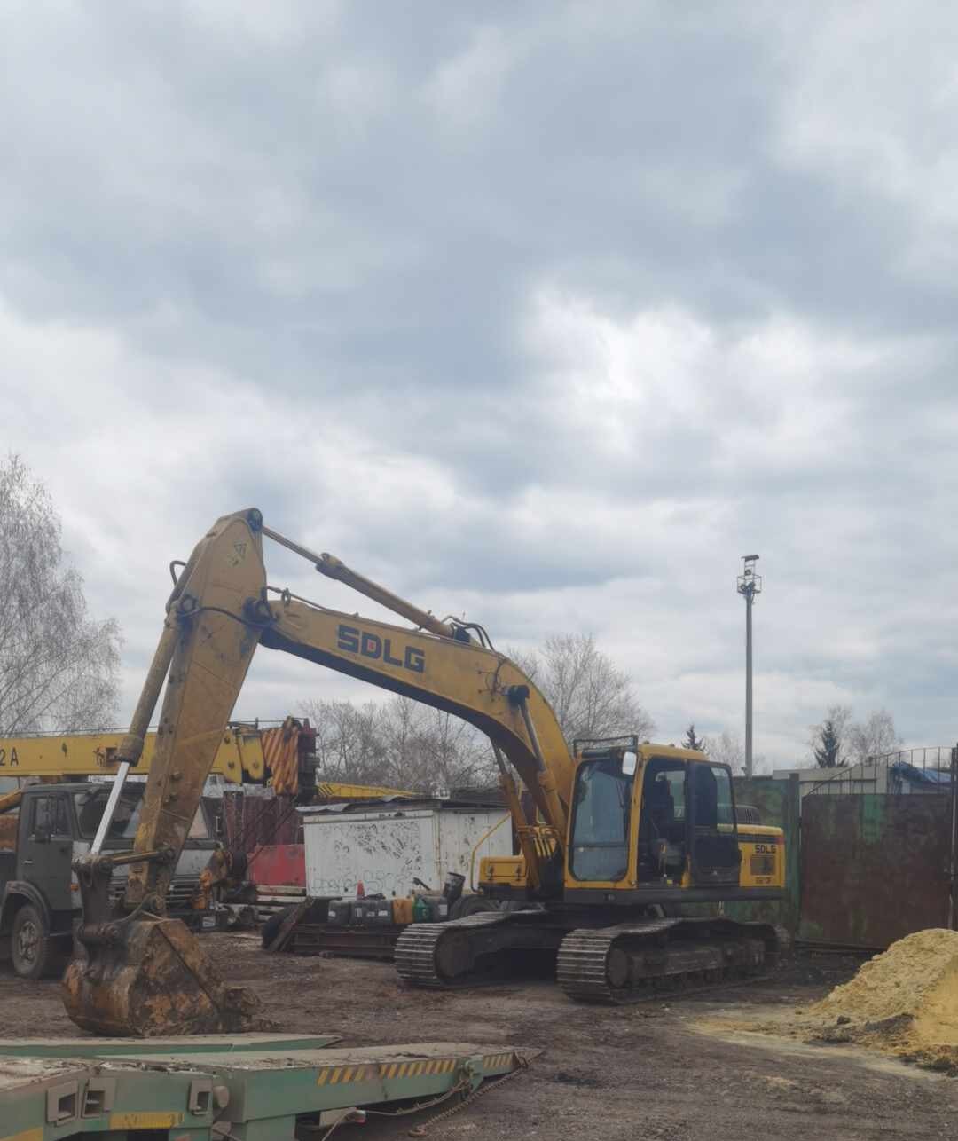 Экскаватор гусеничный SDLG E6210FLC