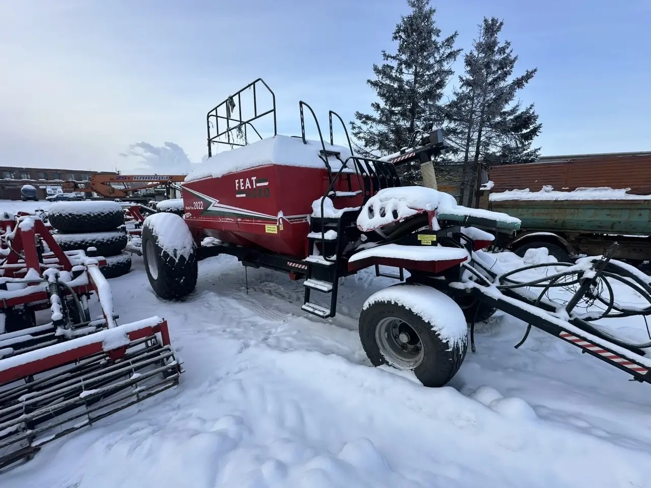 Комбинированный посевной комплекс марки Featagro КПК-1200 Л