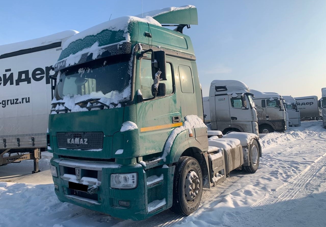 Тягач седельный КАМАЗ 5490-S5