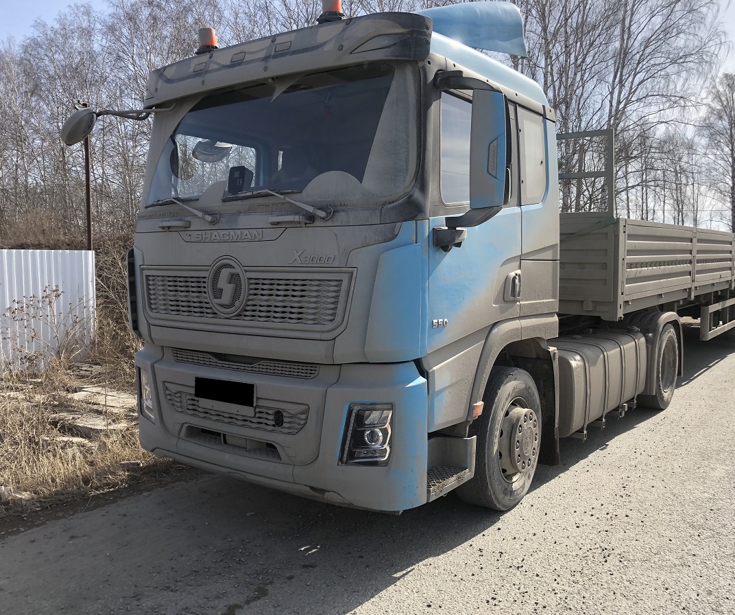 Тягач седельный Shacman SX418853381