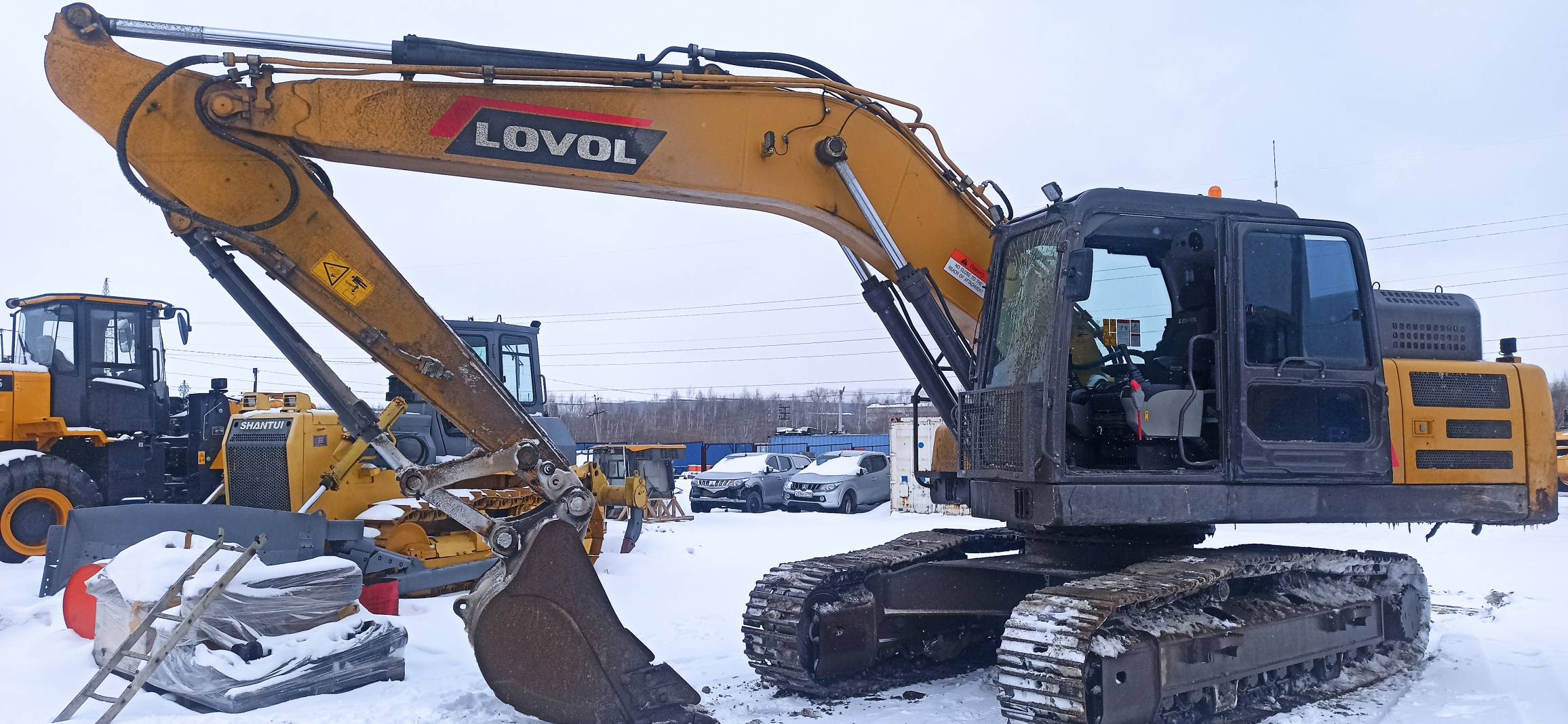 Экскаватор Lovol FR225E2