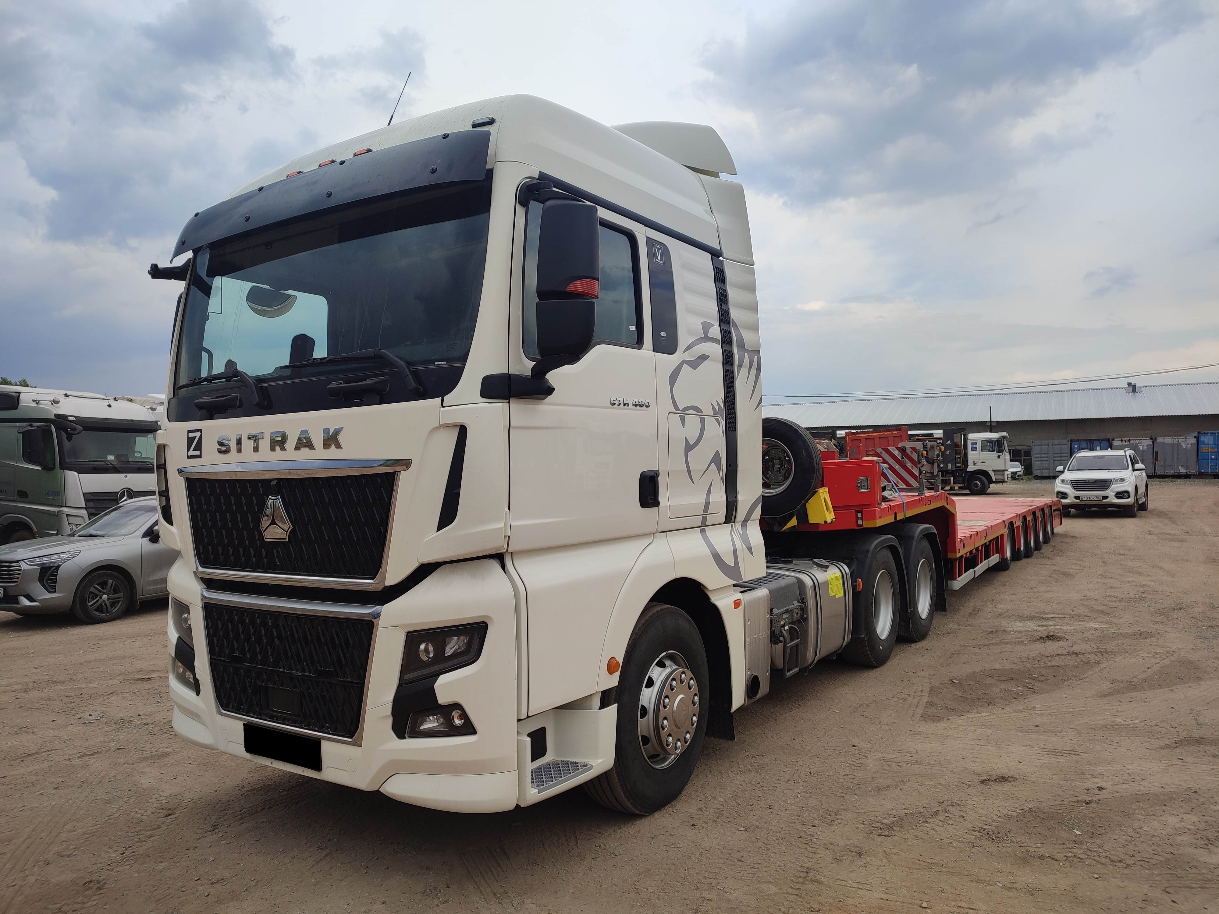 Тягач седельный Sitrak C7H Max (ZZ4256V364HE)