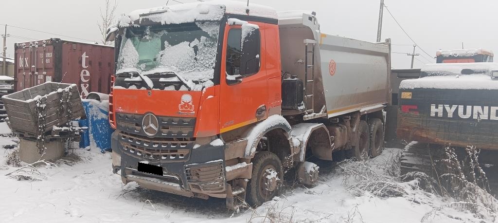 Самосвал БЦМ-126