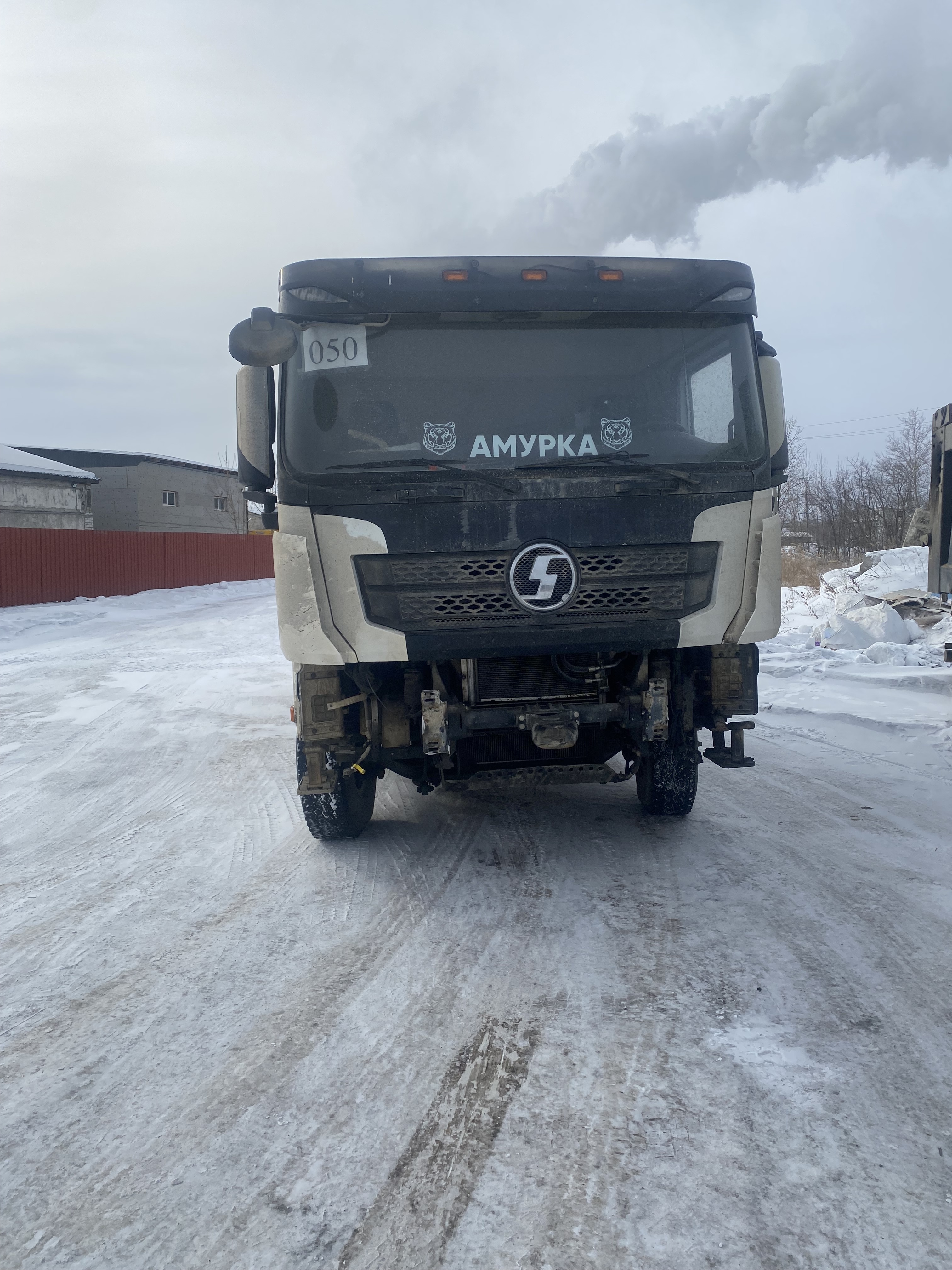 Самосвал Shacman SX32586W384C