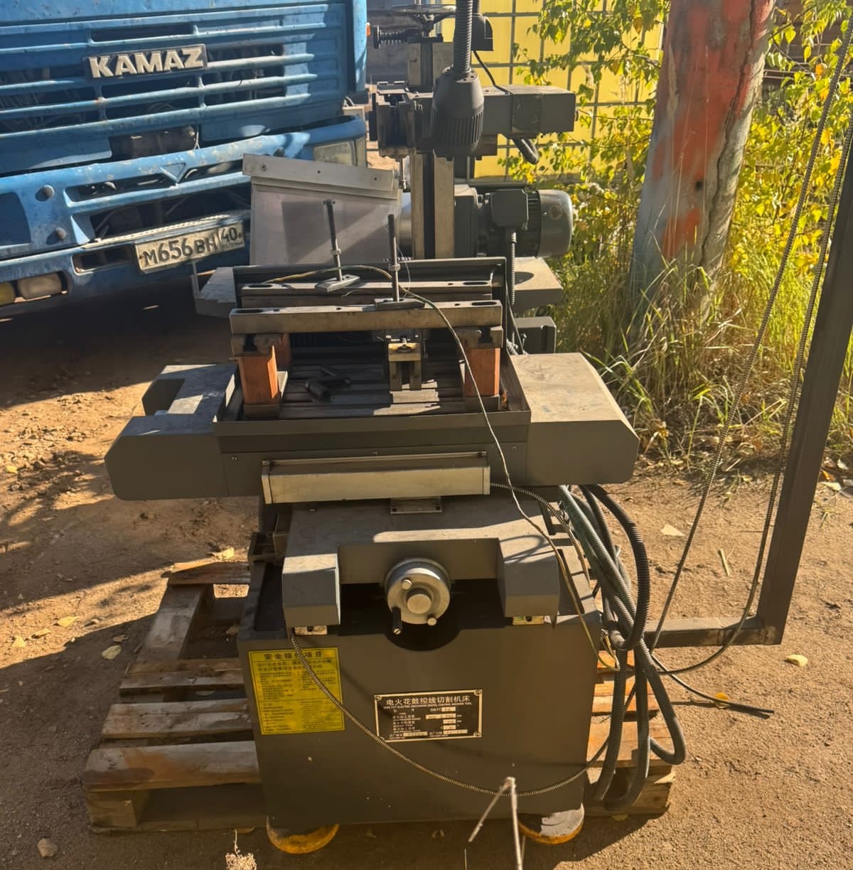 Проволочно-вырезной электроэрозионный станок мод. «DK7720»