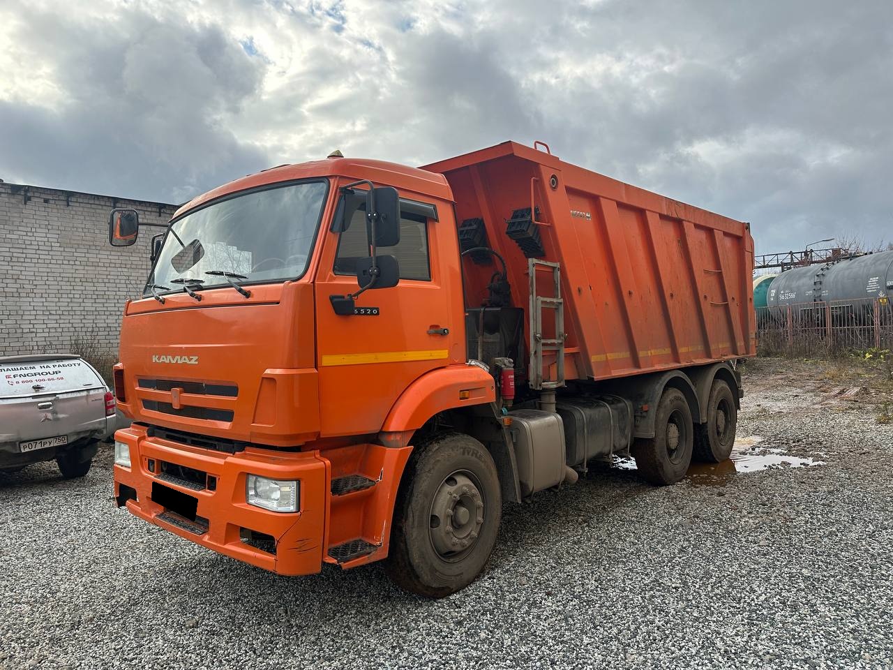 Самосвал КАМАЗ 6520-53