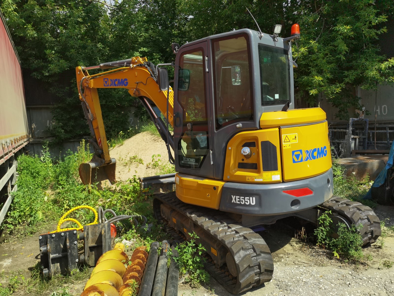 Экскаватор гусеничный  XCMG XE55U