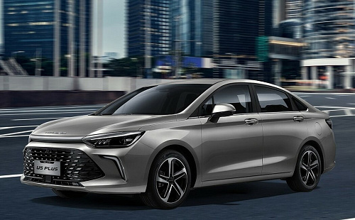 BAIC u5 plus 1.5 MT (105 л.с.) Седан